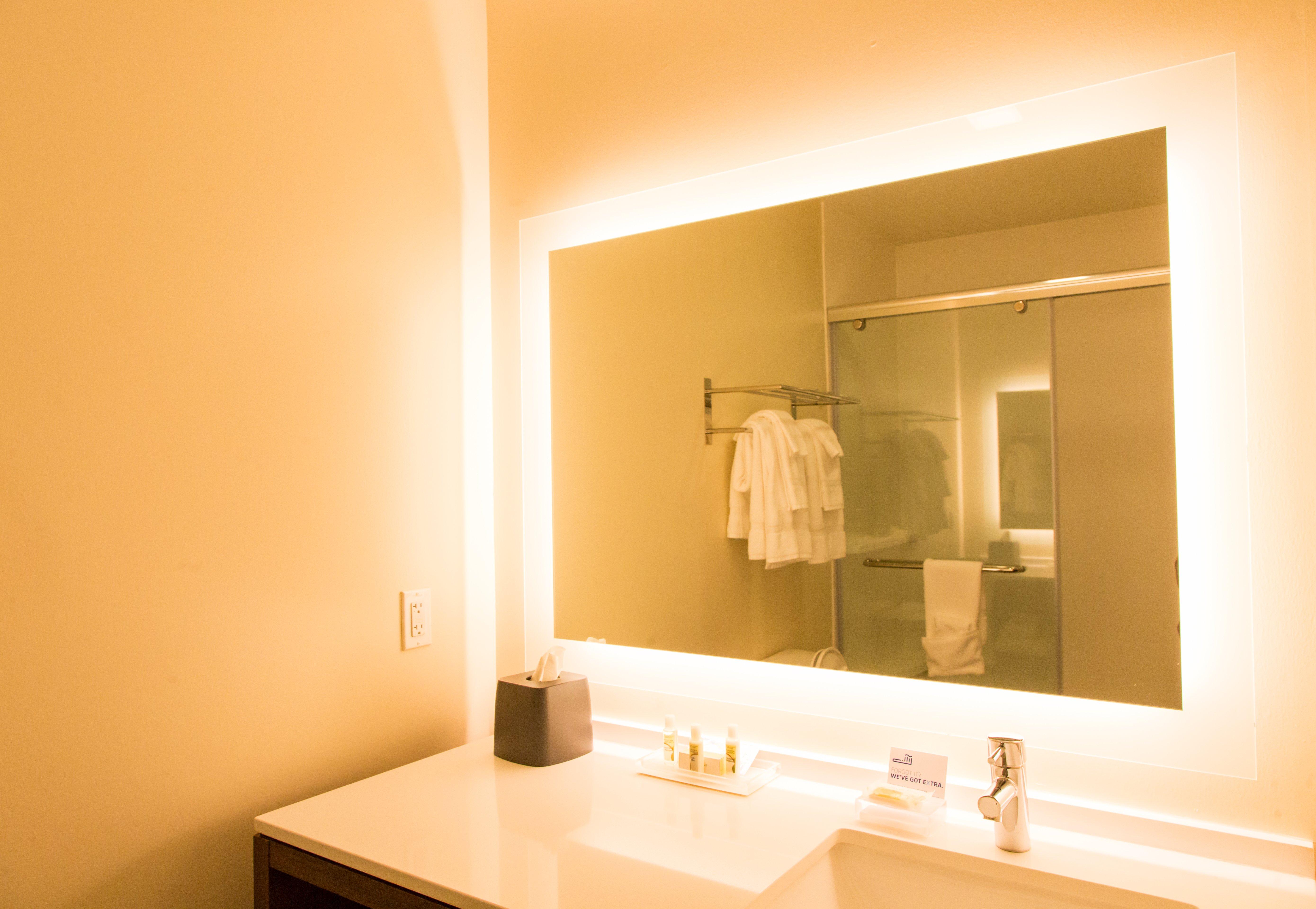 Holiday Inn Hotel & Suites - Mount Pleasant By Ihg Экстерьер фото