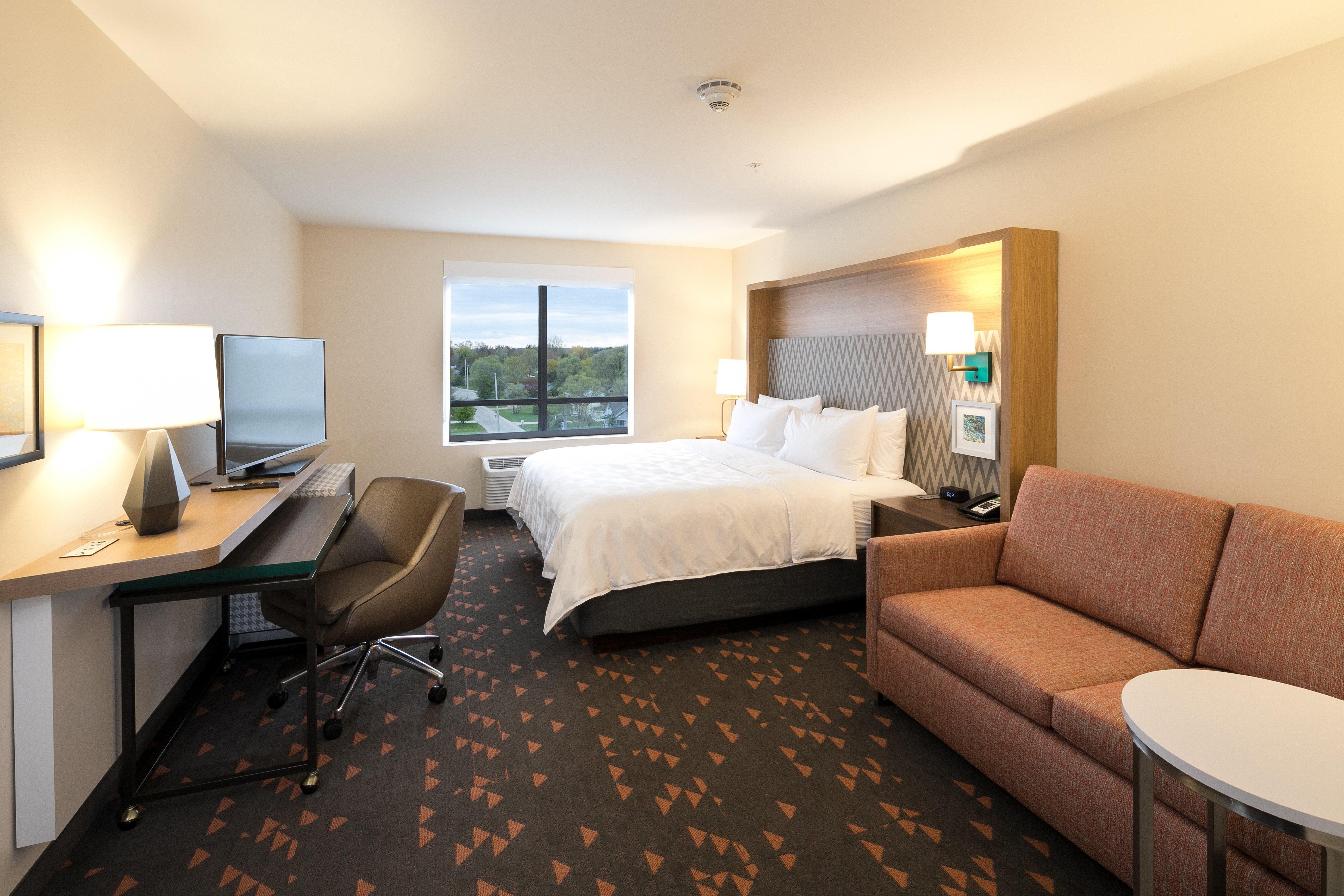 Holiday Inn Hotel & Suites - Mount Pleasant By Ihg Экстерьер фото