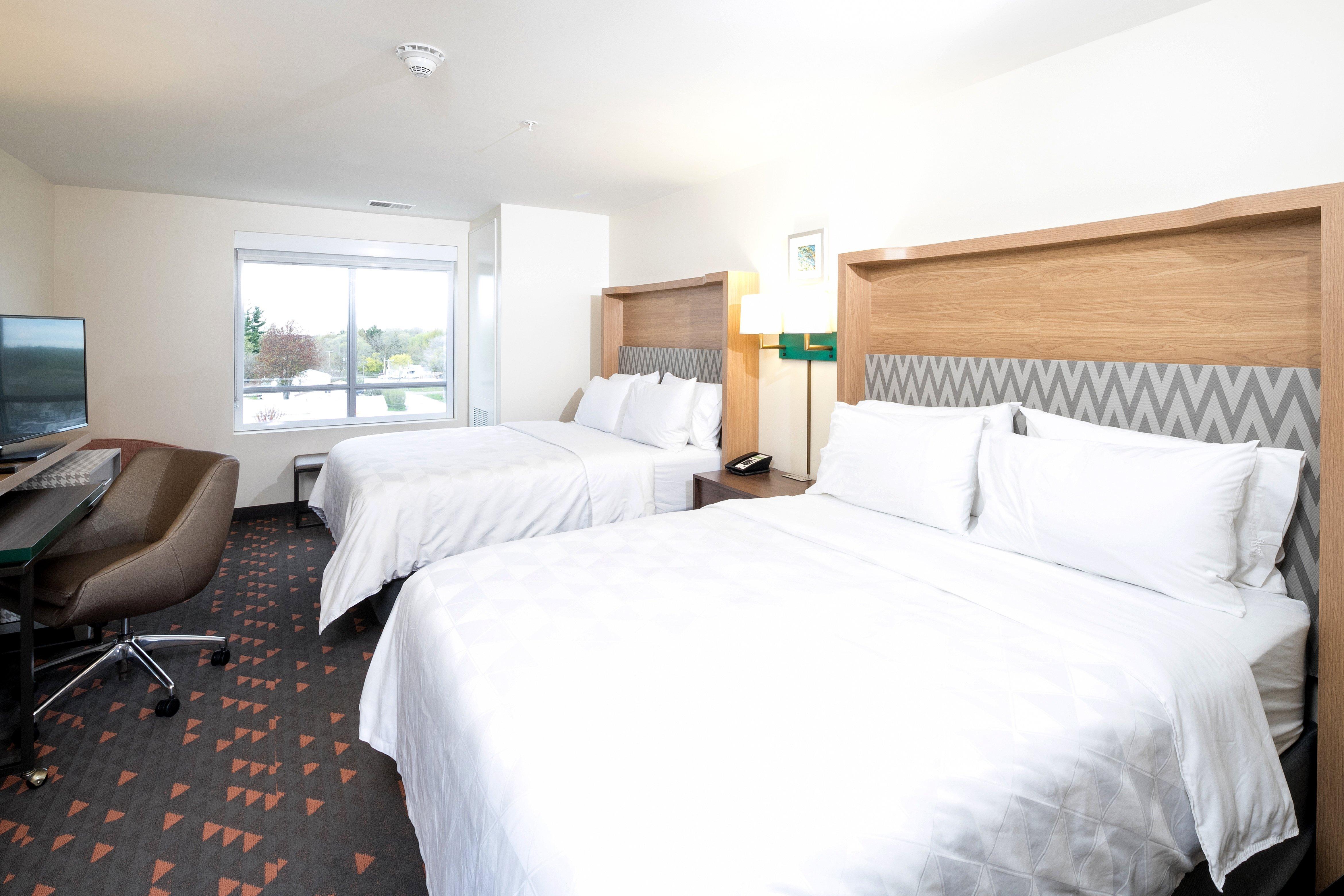 Holiday Inn Hotel & Suites - Mount Pleasant By Ihg Экстерьер фото