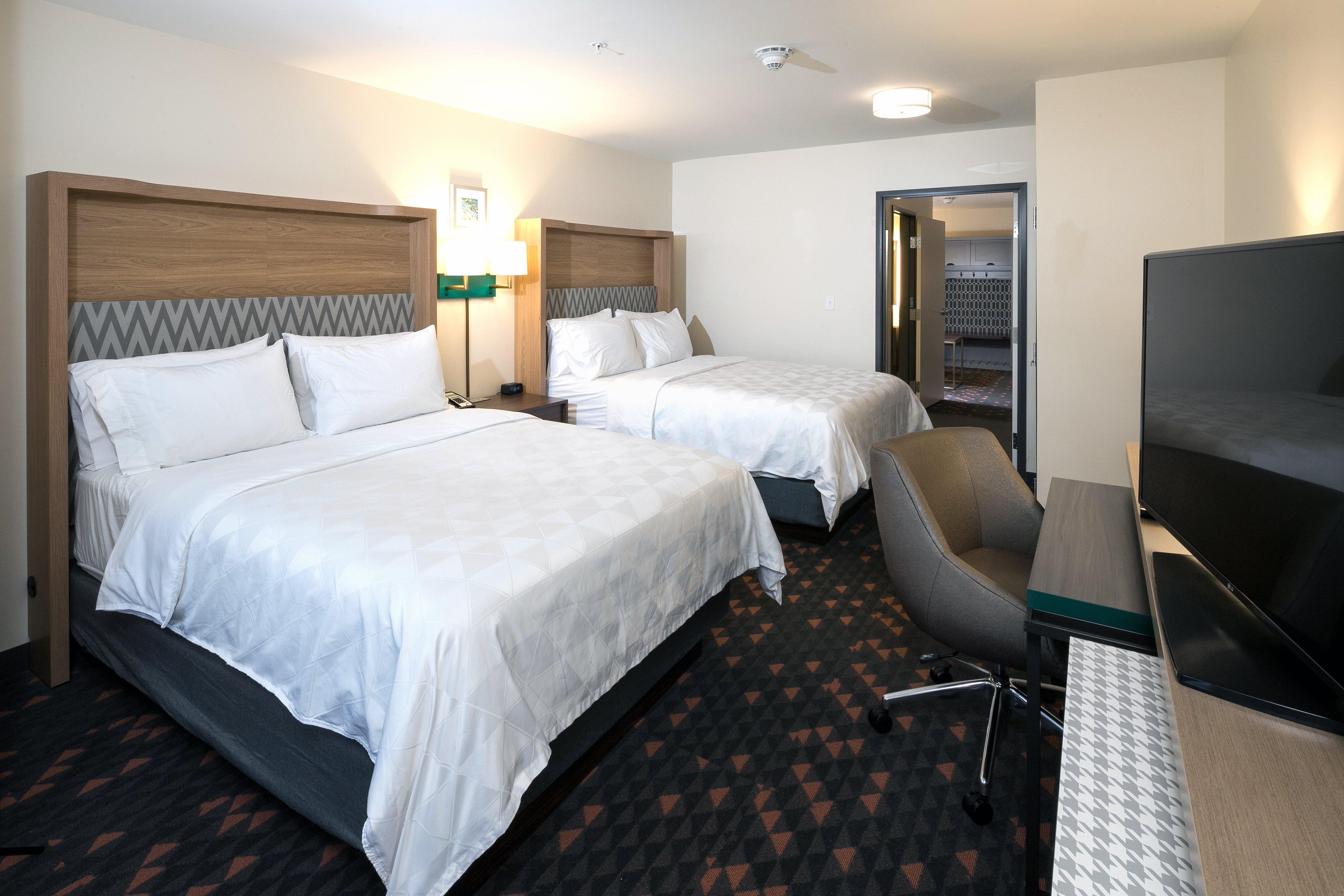 Holiday Inn Hotel & Suites - Mount Pleasant By Ihg Экстерьер фото